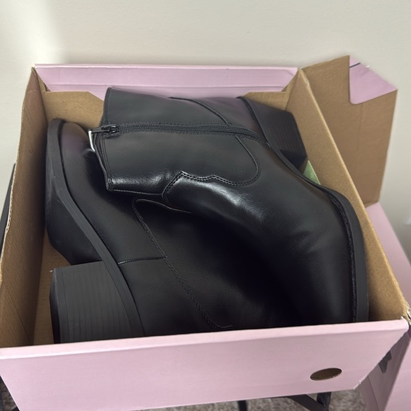 SERRA Ladies Black Booties Black Western Ankle Boots Size 10 NWT - Picture 8 of 9